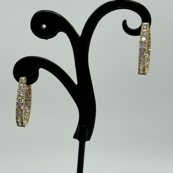 3/4 Inch Gold Crystal Hoop Earrings Made w/ Swarovski Crystals - Picture 6 of 7